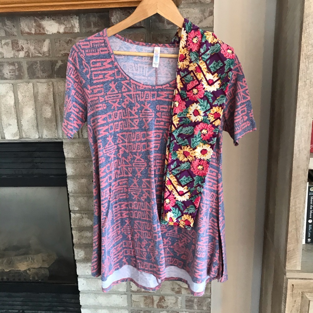 LuLaRoe top and leggings